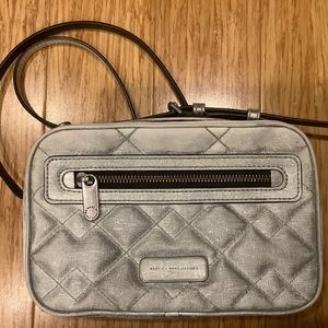 Marc By Marc Jacobs Womens Silver Sally Quilted Crossbody Bag 4246